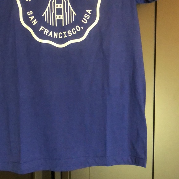 🍸 NWOT! Skyy Vodka signature blue sustainable t-shirt size small - Picture 5 of 13